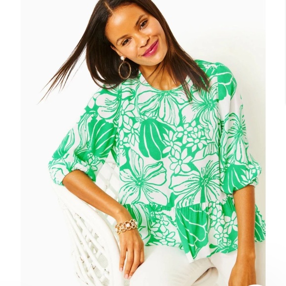 Lilly Pulitzer Aranea 3/4 Sleeve Top in Spearmint Oversized Kiss My Tulips Sz XL - Picture 1 of 15